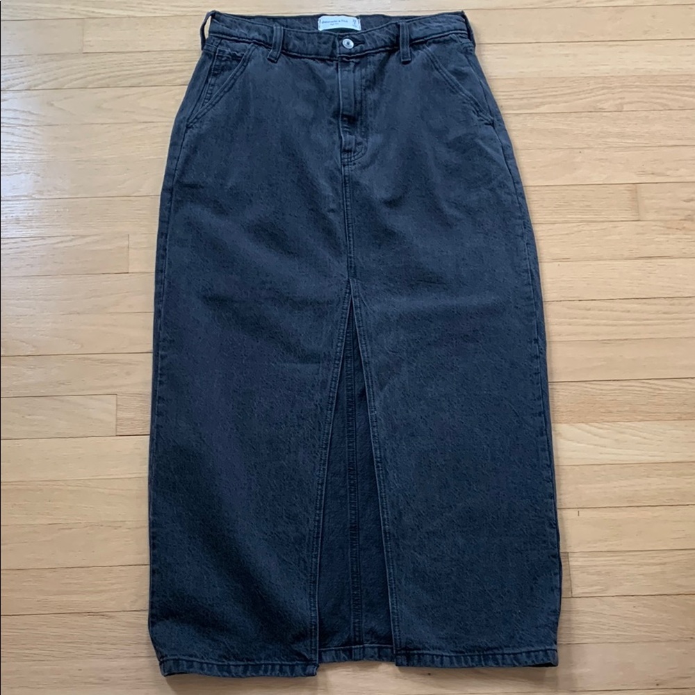 Abercrombie & Fitch High Rise Denim Midi Skirt Washed Black Size 29/8